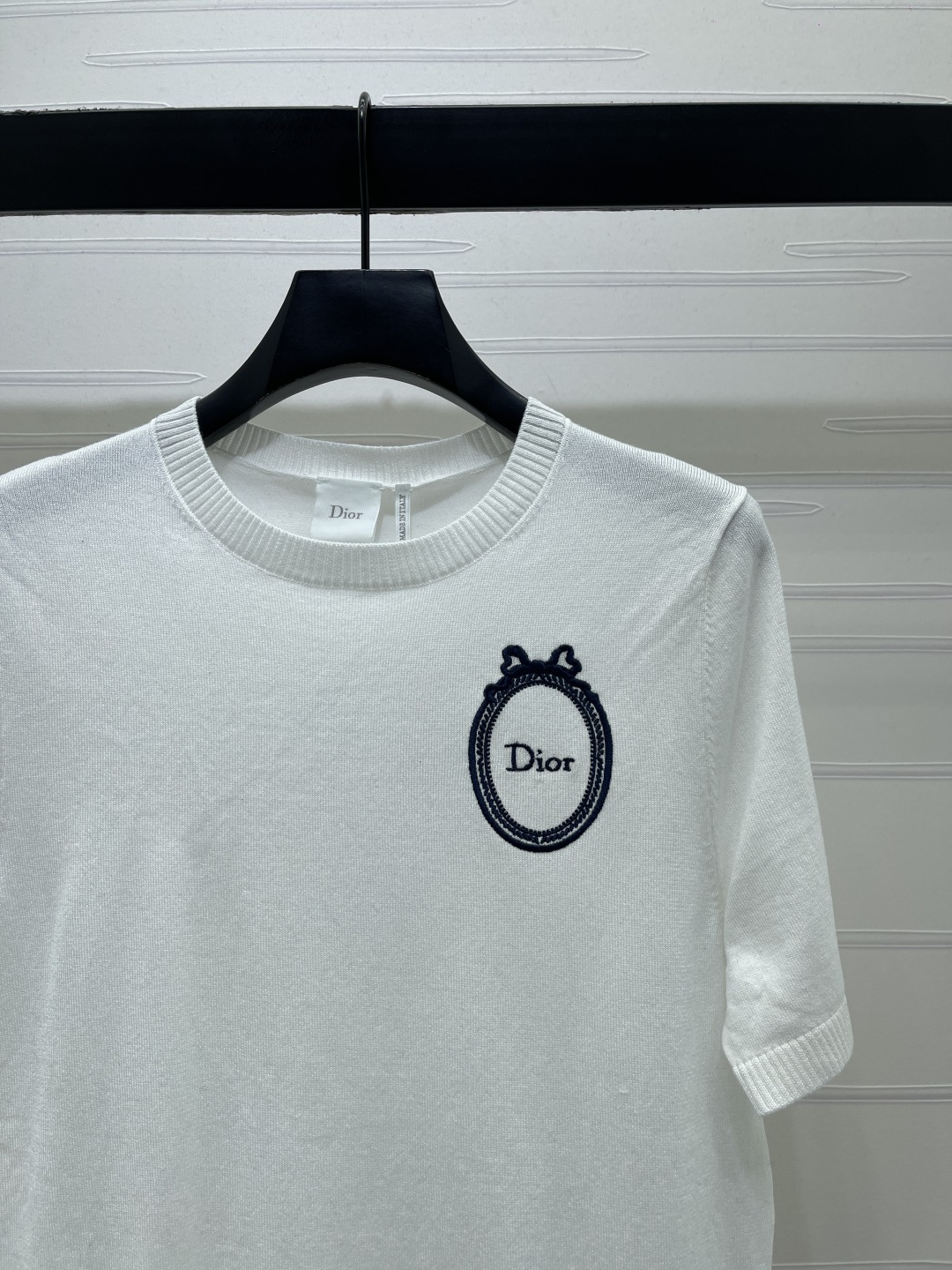 Women's short sleeves